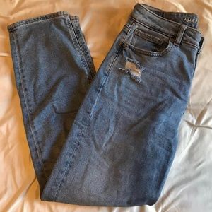 🌼2 for $20 American eagle mom jeans